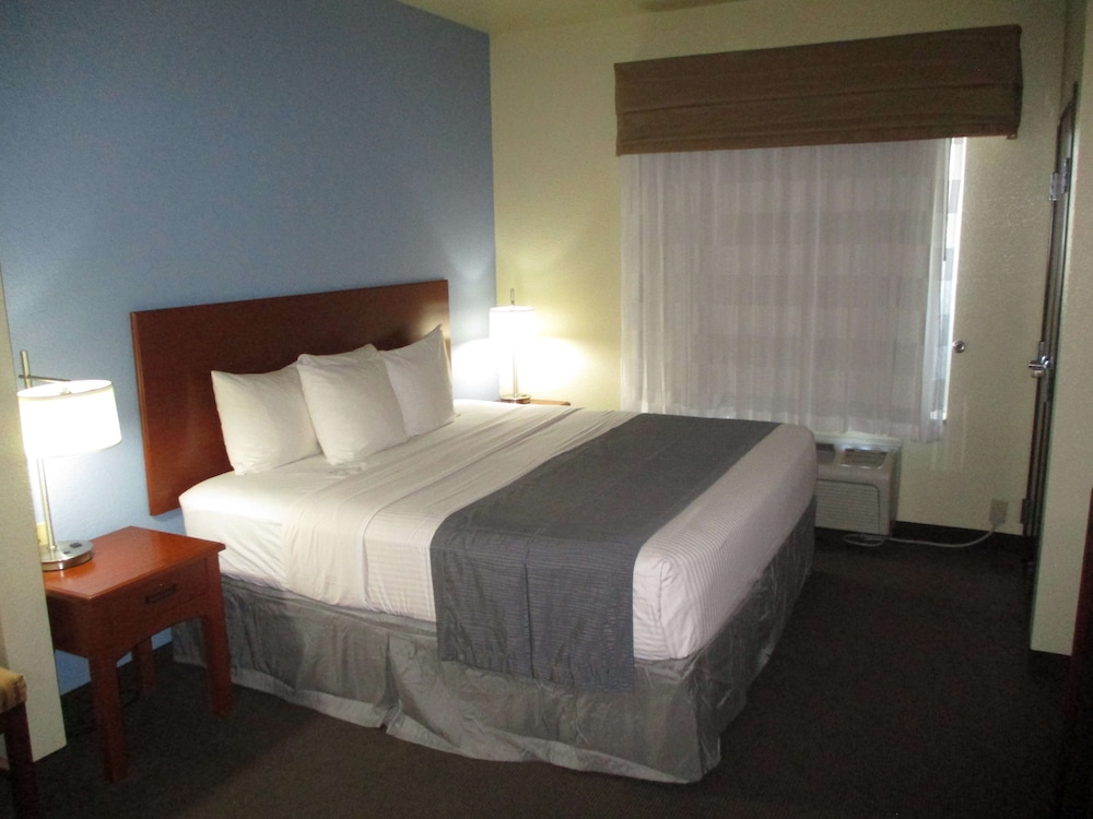 Best Western Coffeyville Central Business District Inn and Suites 18/59