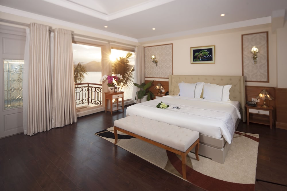 Hon Tam Resort 9/69
