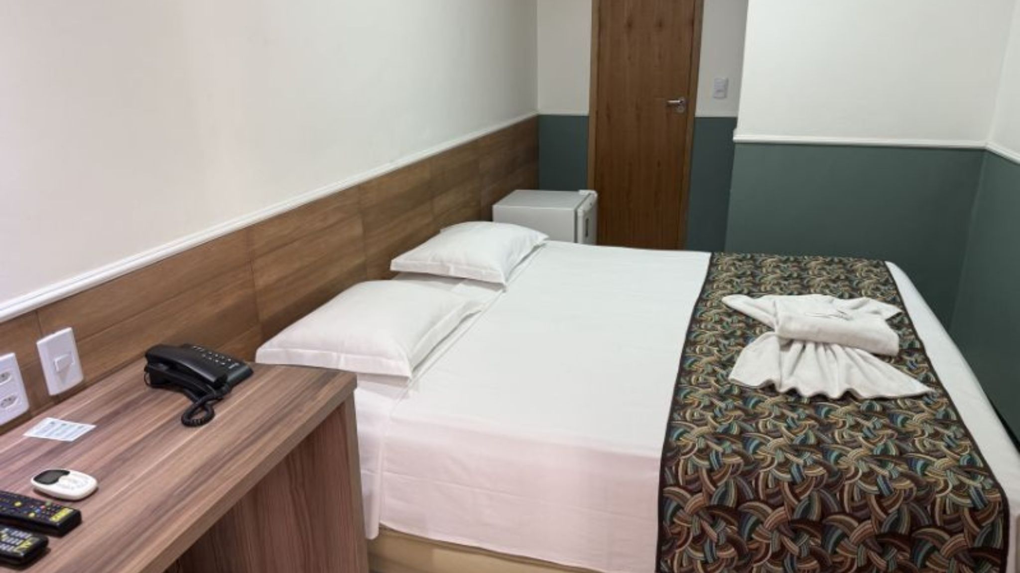 Abrolhos Praia Hotel 40/40