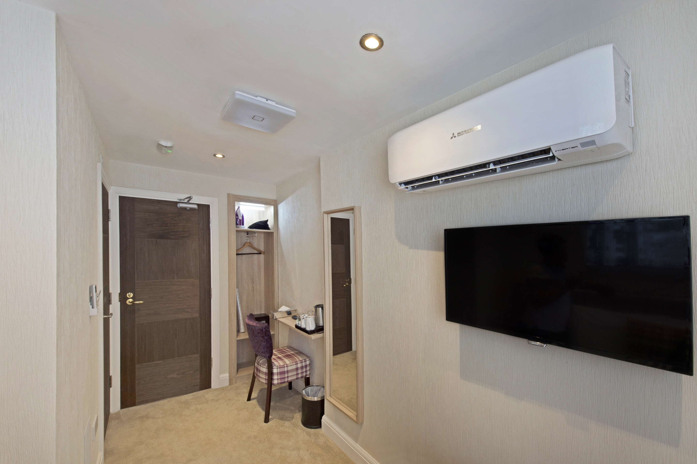 OYO Townhouse 30 Sussex Hotel, London Paddington 6/38