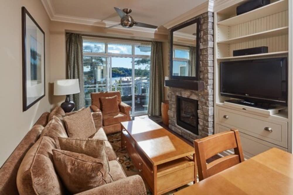 Touchstone Resort 34/57