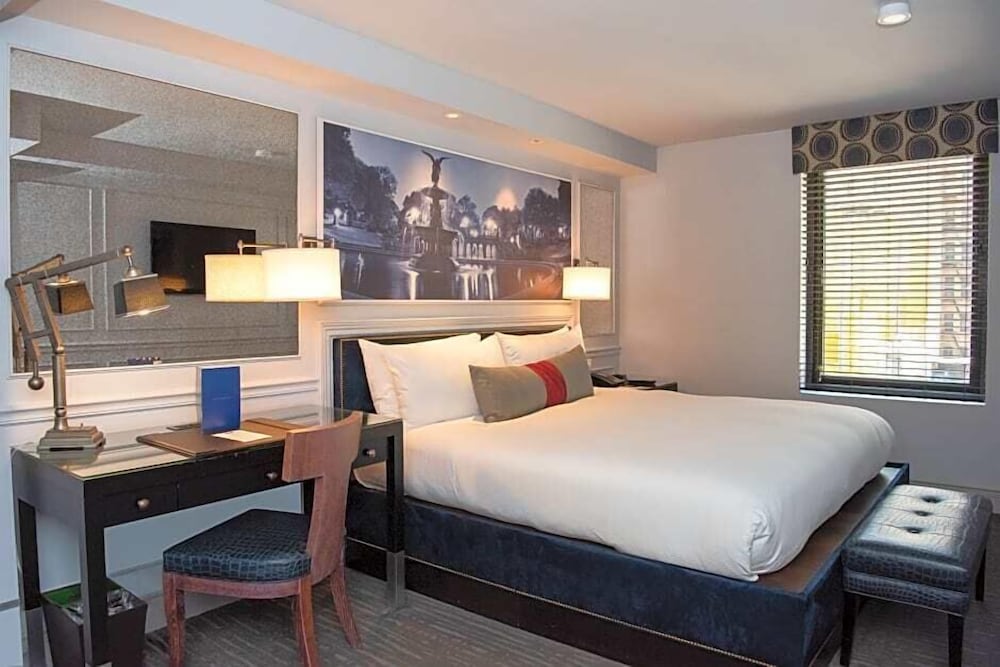 Hotel AKA Nomad 15/66