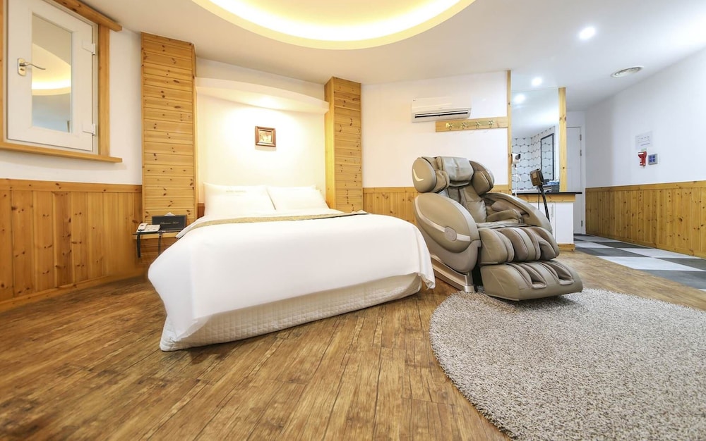 Cheonan Business Hotel 18/50
