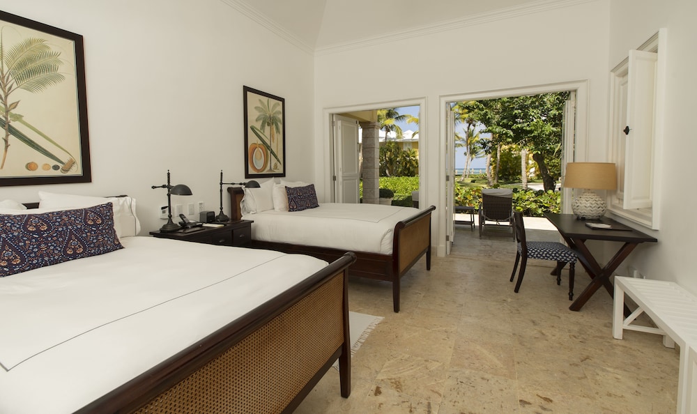 جناح بسرير كينج وسريرين مزدوجين بإطلالة على البحر بغرفتي نوم، Tortuga Bay Puntacana 4/10
