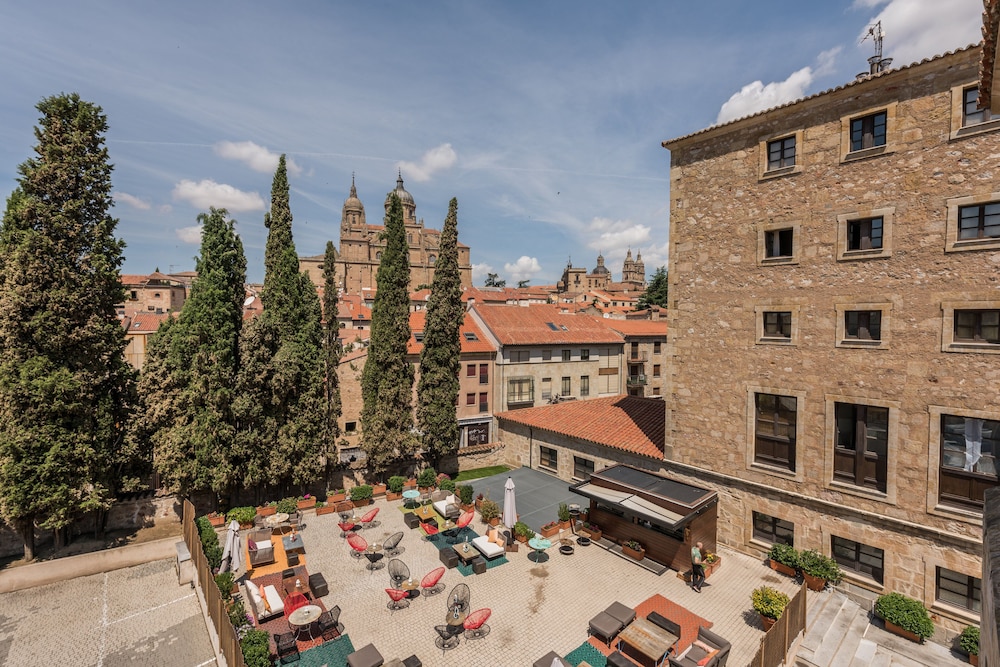 Palacio de San Esteban in SALAMANCA