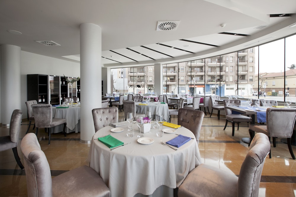Hotel Masmonzon 42/50