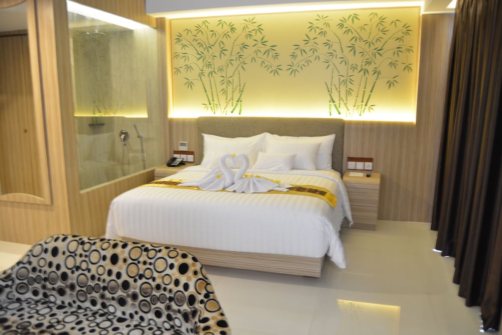 Kj Hotel 17/37