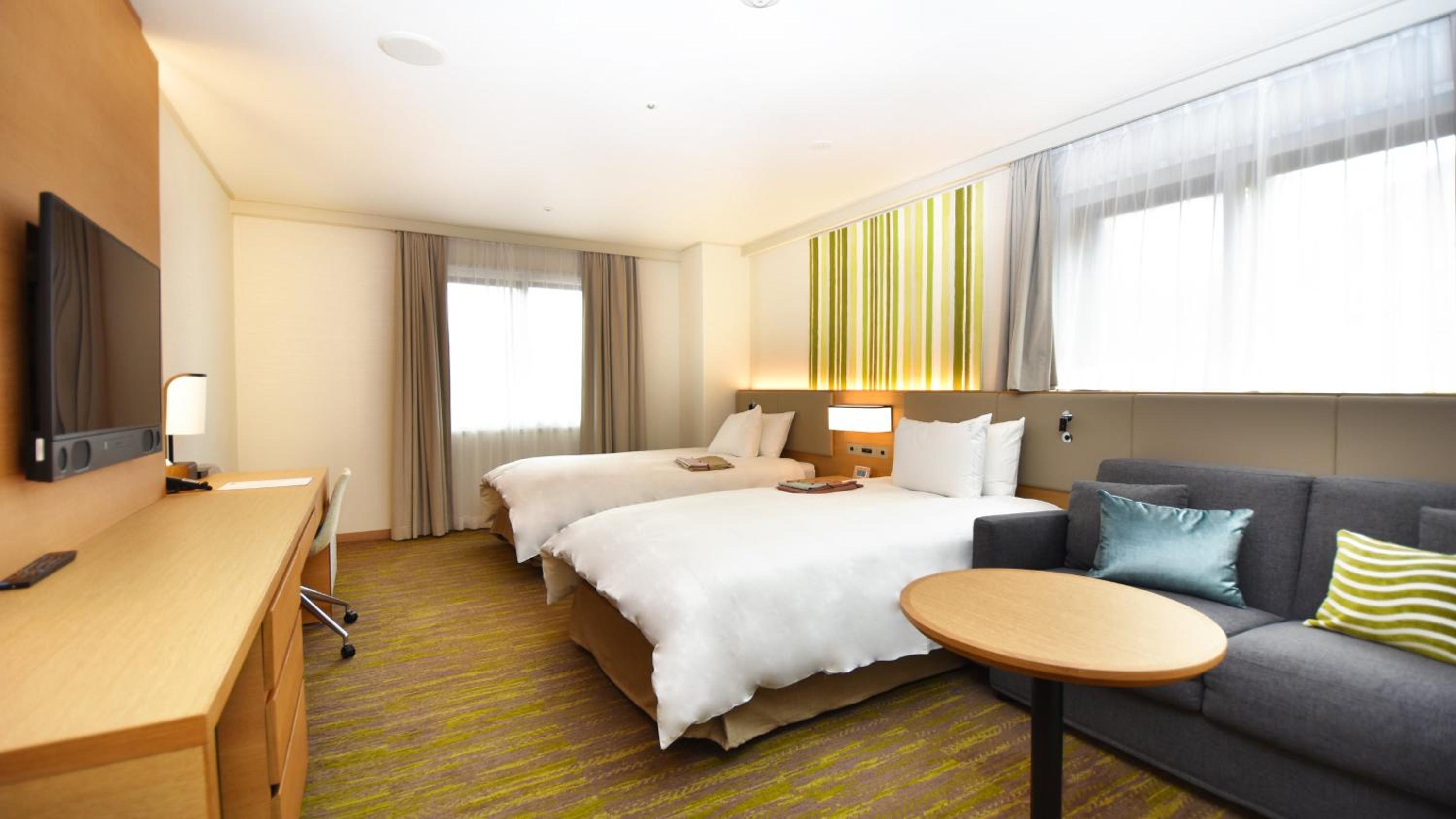 Standard, Twin Beds, Corner