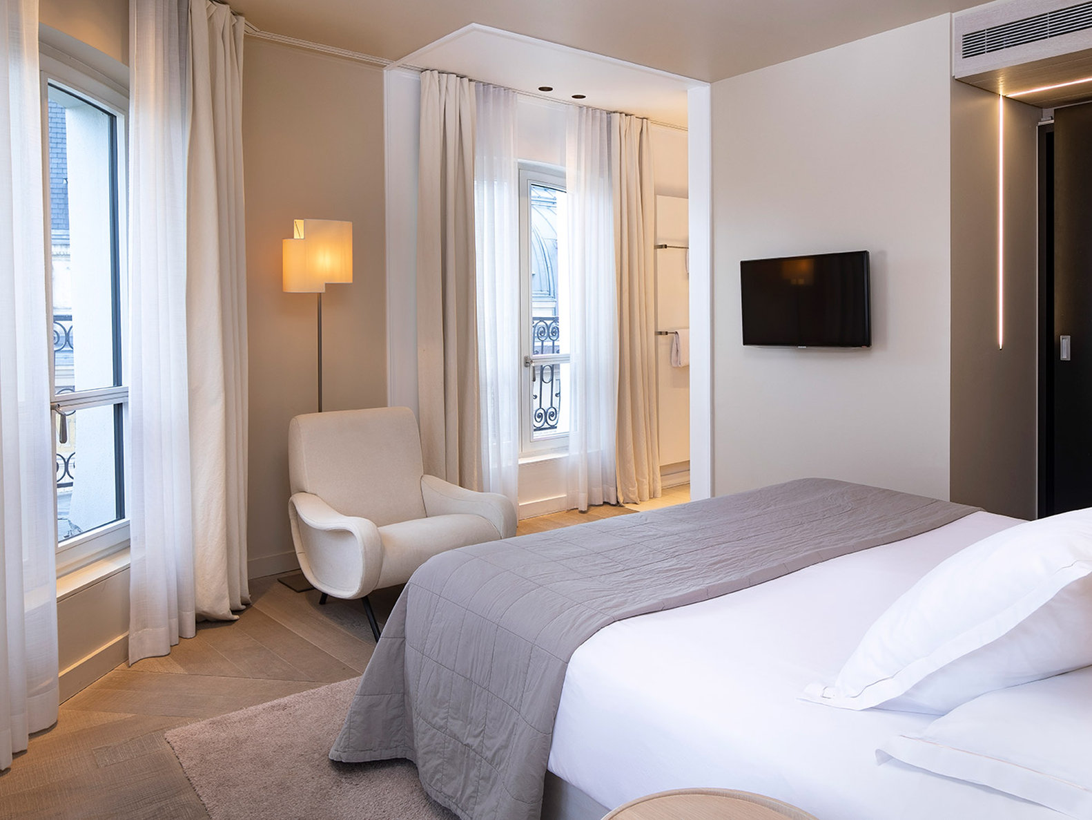 HOTEL DE NELL 18/52
