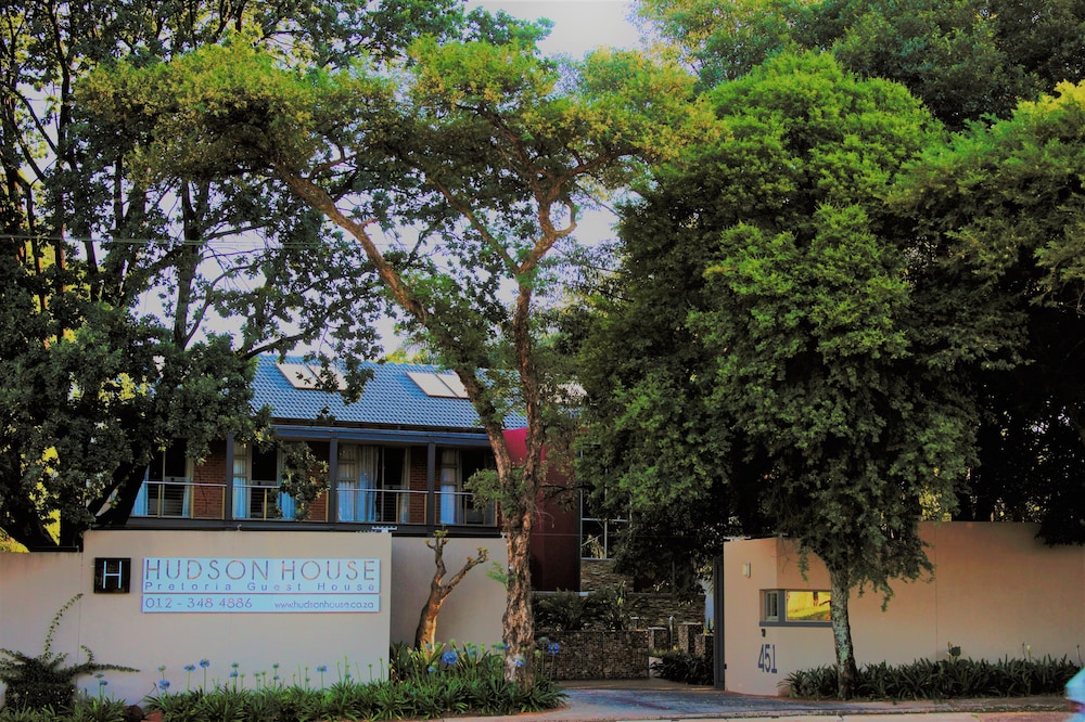 Hudson House 41/44