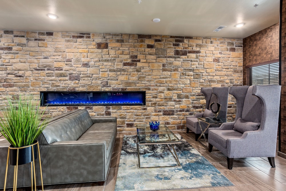 Cobblestone Hotel & Suites-Little Chute 32/48