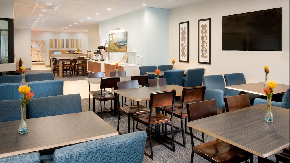 Holiday Inn Express Hilton Head Island 51/77