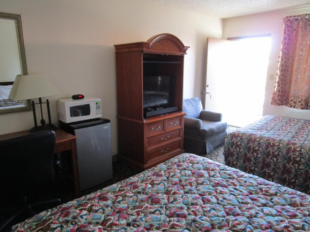 Northwoods Motel 10/39