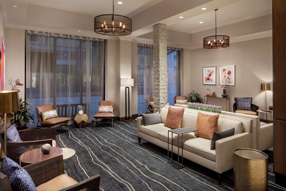 Embassy Suites Fort Worth Downtown 33/54