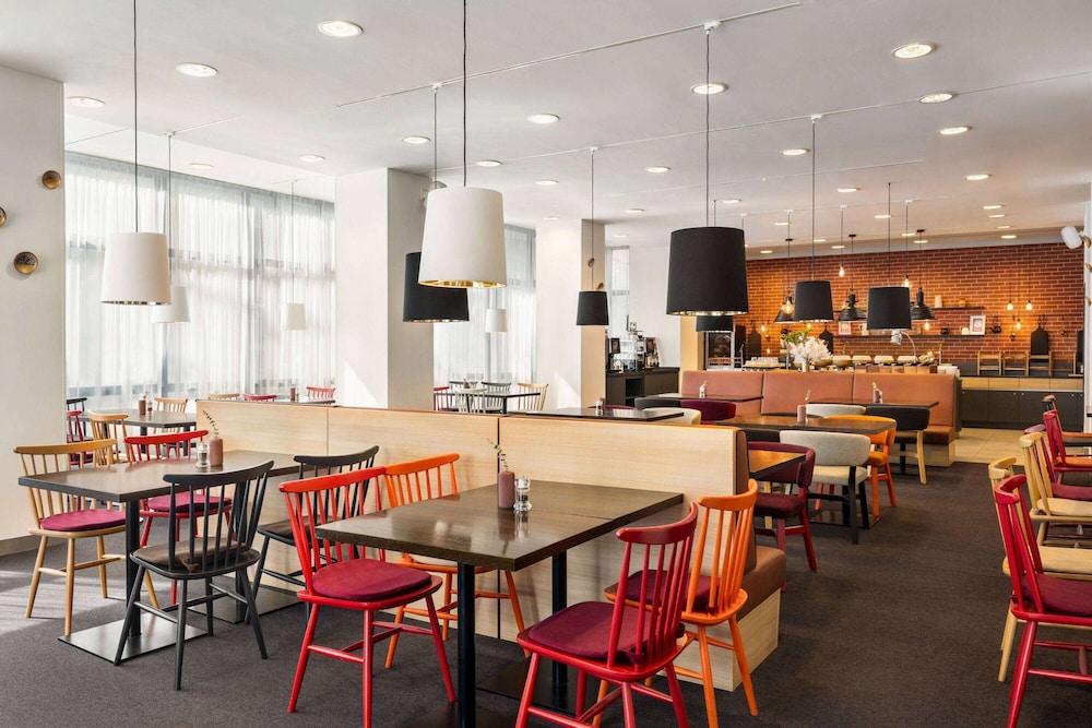Vienna House Easy by Wyndham Airport Bucharest 43/68