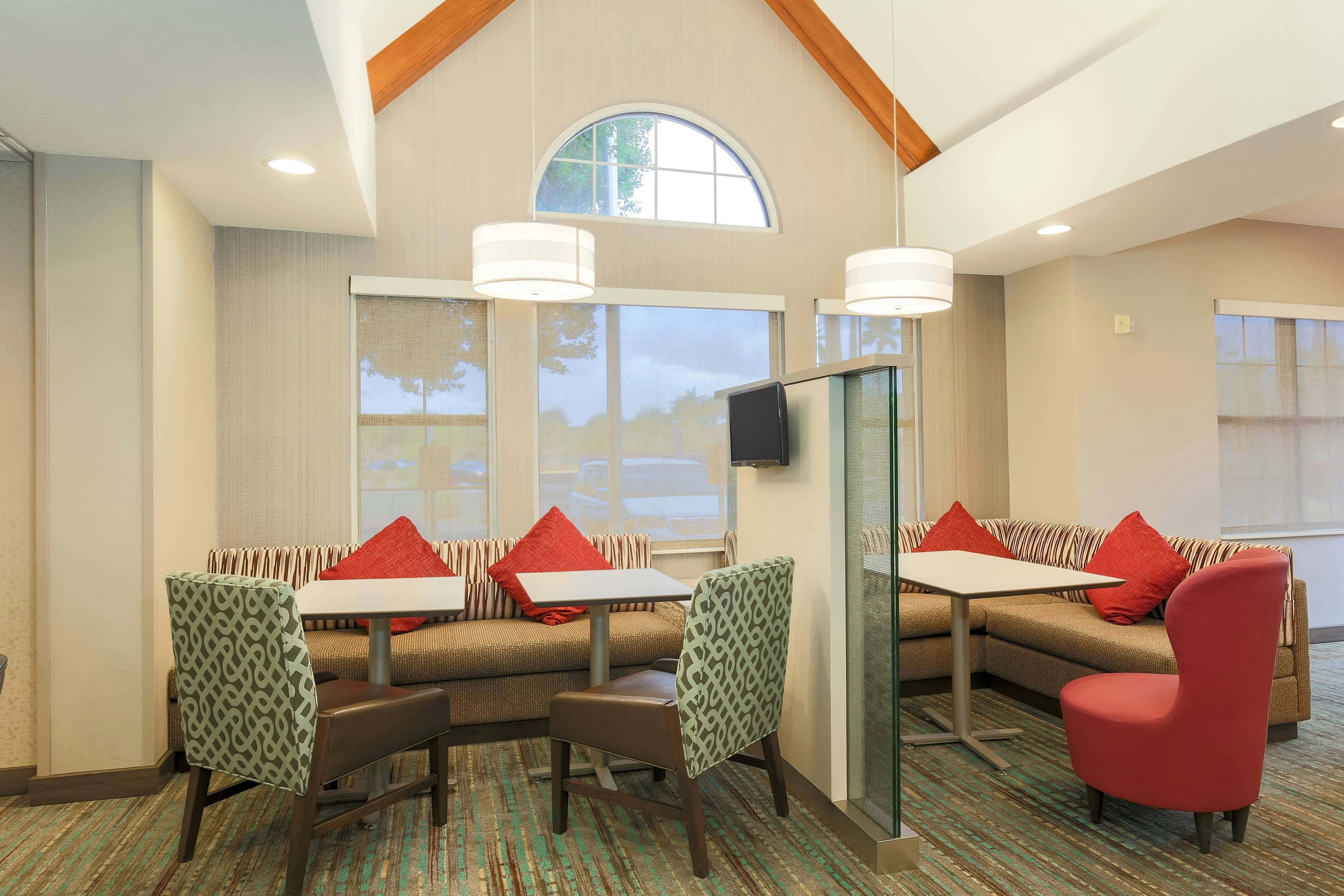 Residence Inn Phoenix Chandler/Fashion Center 16/32