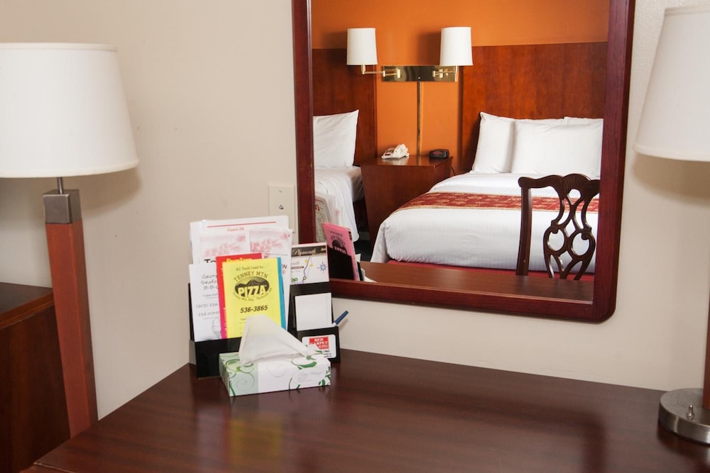 Red Carpet Inn Suites 20/23