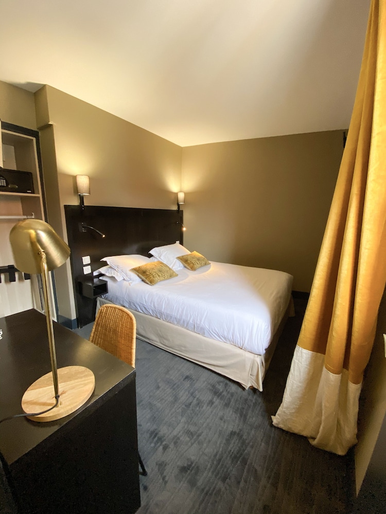 Hotel Moliere 11/37