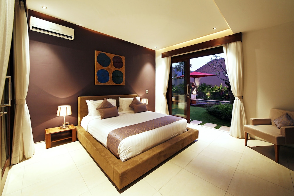 Chandra Bali Villas 15/48