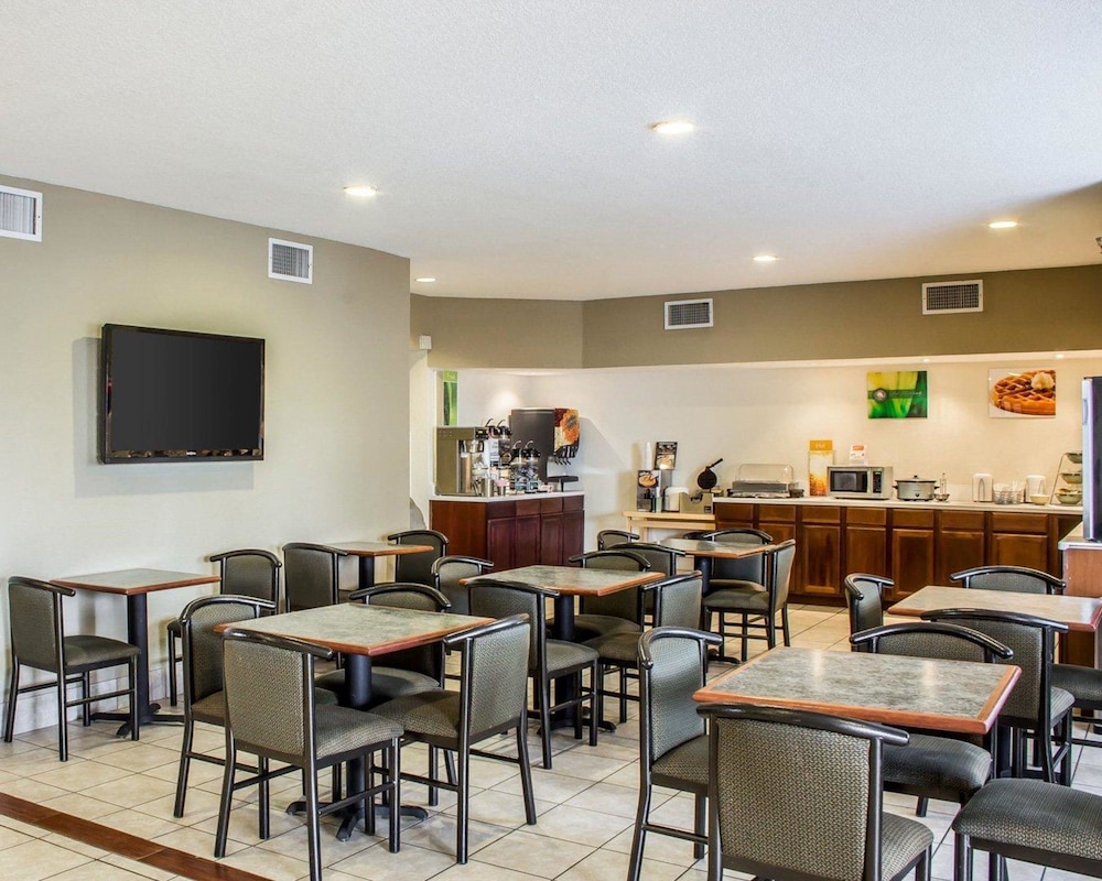 Quality Inn & Suites Yuma 39/50