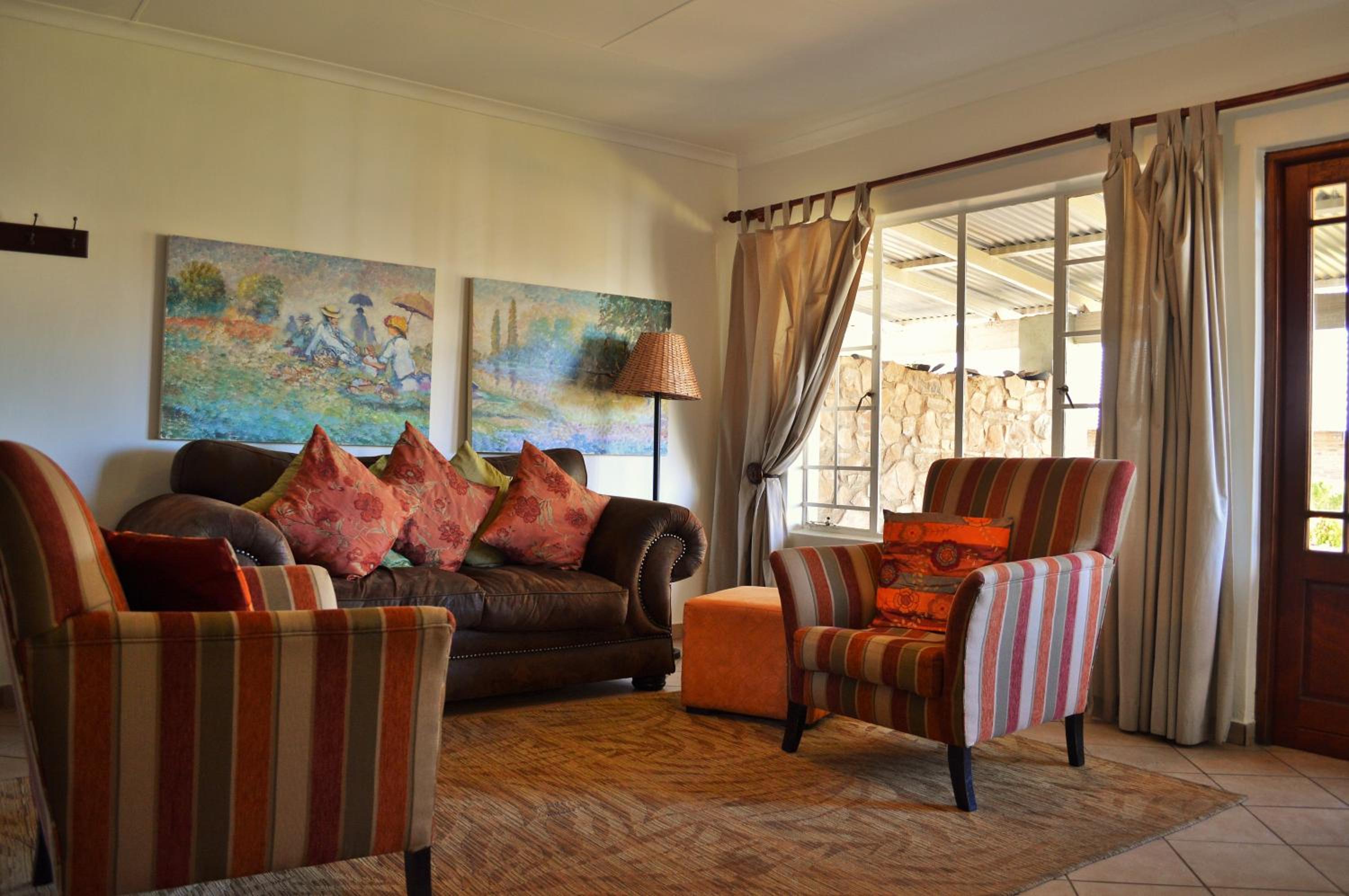 Dullstroom Artist Cottages 26/39