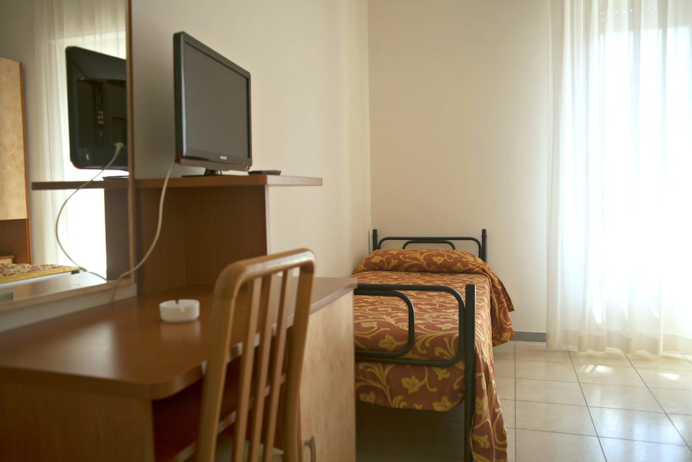 Hotel Cannes 4/37