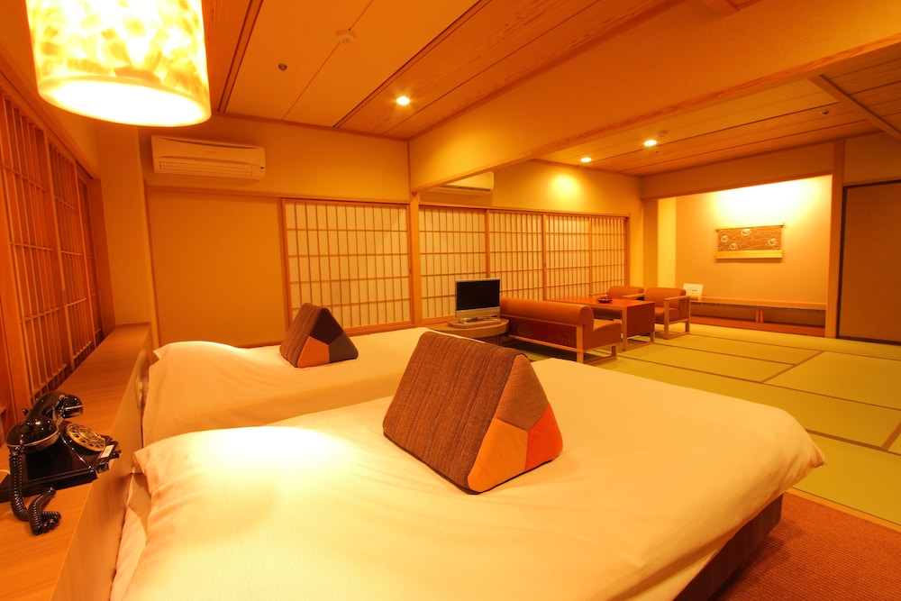 Hotel Tembo 15/50