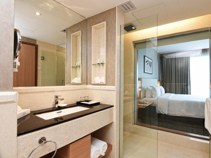 Premium, Suite, Smoking