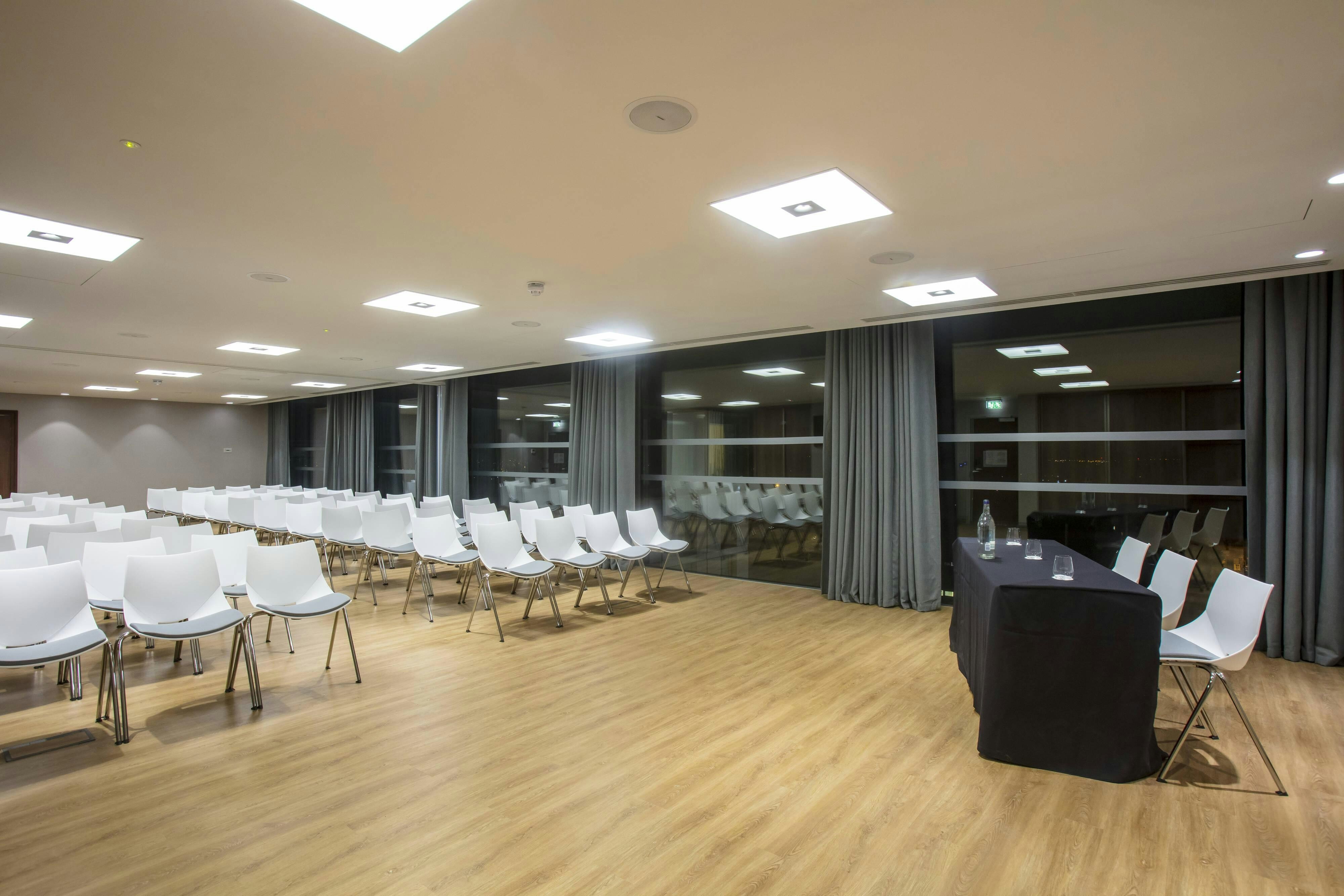 Courtyard By Marriott Edinburgh West 19/55