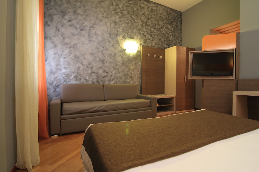 Hotel Metro 29/36