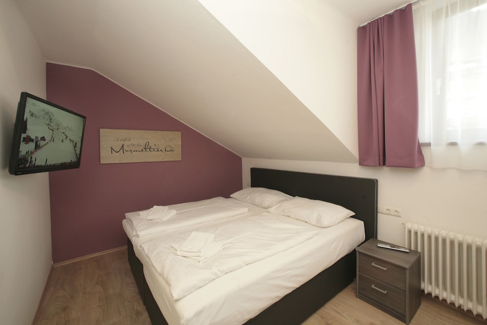 Edelweiss B&B 7/30