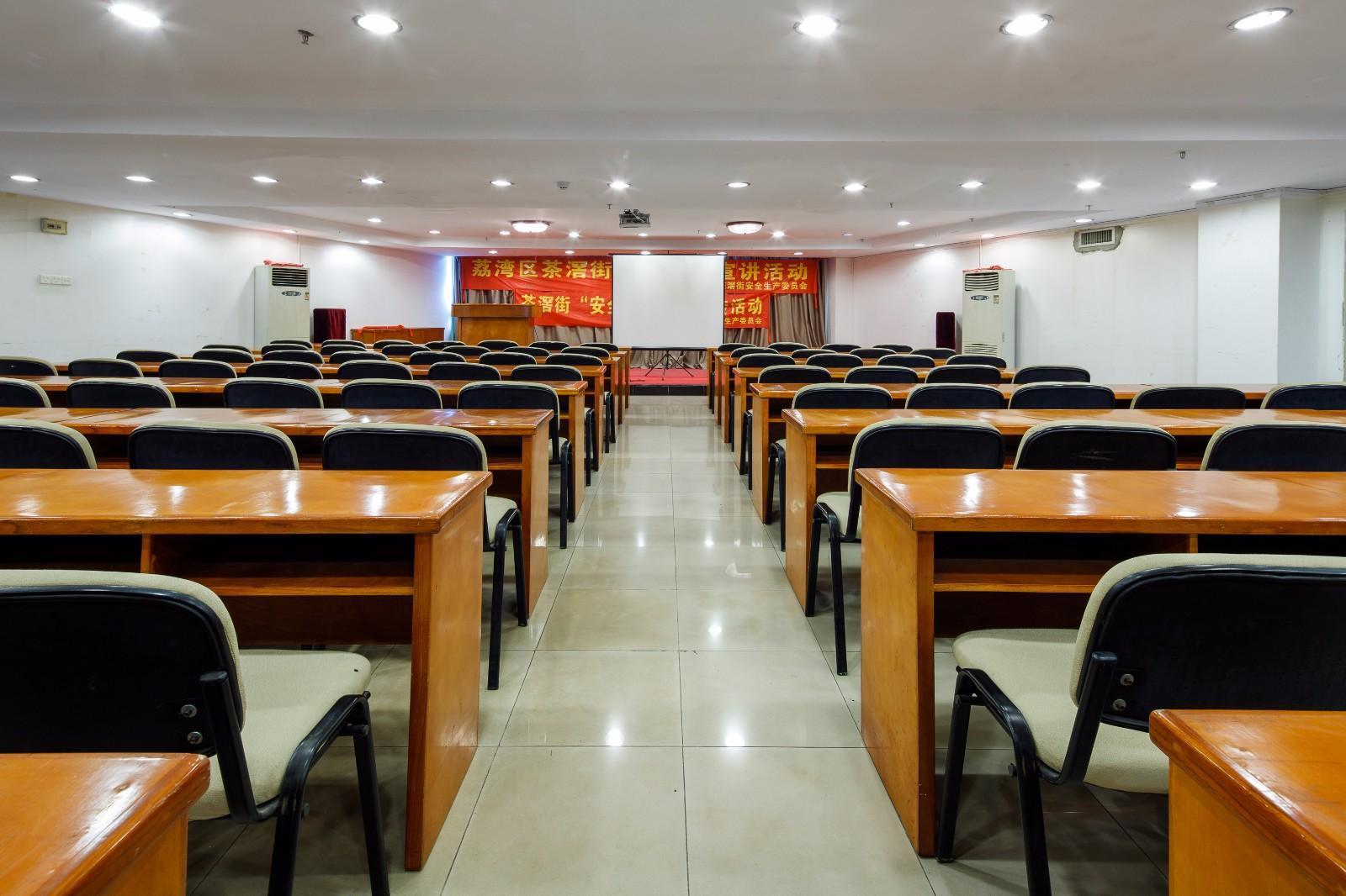 Lavande Hotels (Guangzhou Fangcun Huadiwan) 42/45