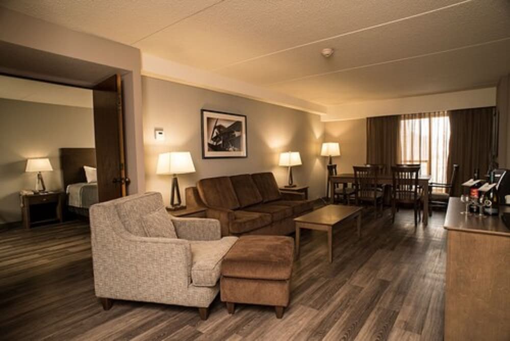 Valhalla Hotel & Conference Centre 39/60