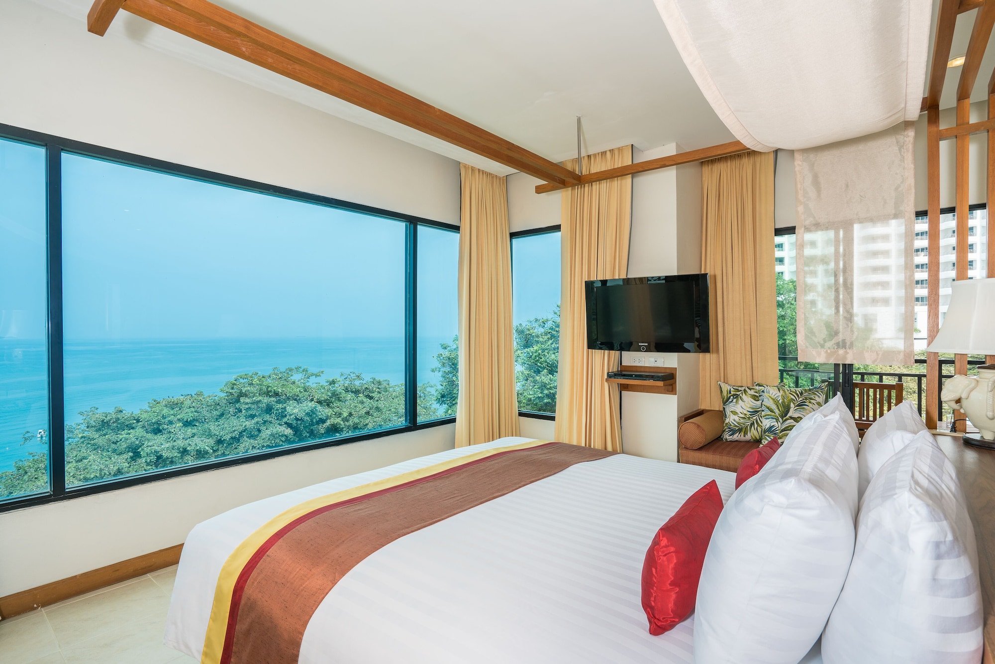 Suite, King Bed, Ocean Front, Sea View