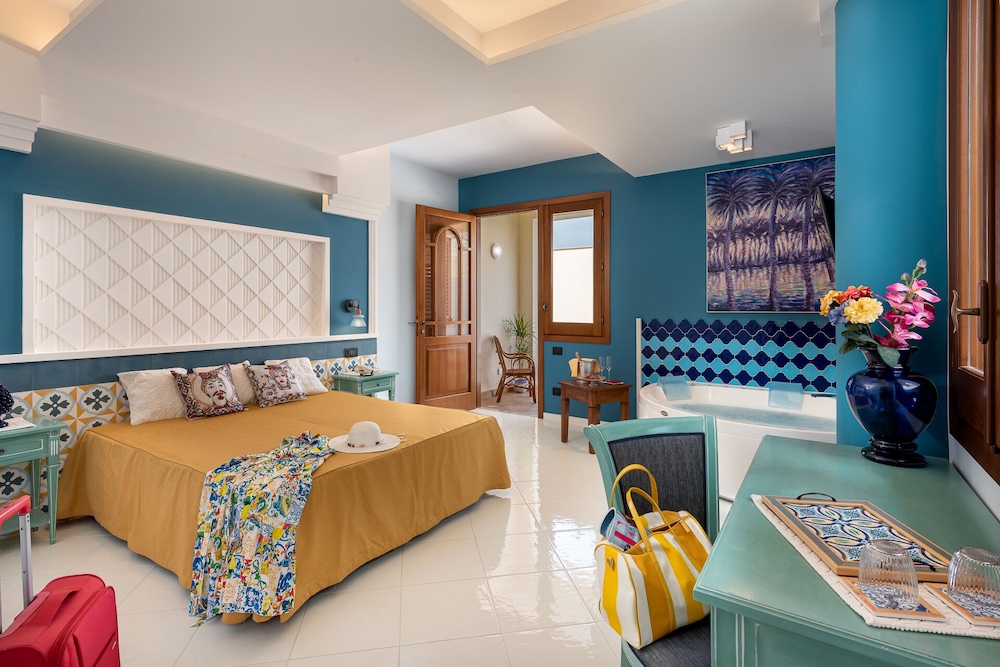 Hotel Mediterraneo 16/27