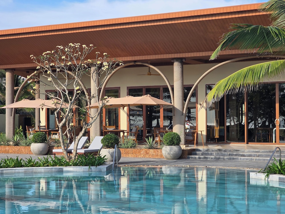 voco Quang Binh Resort 1/50