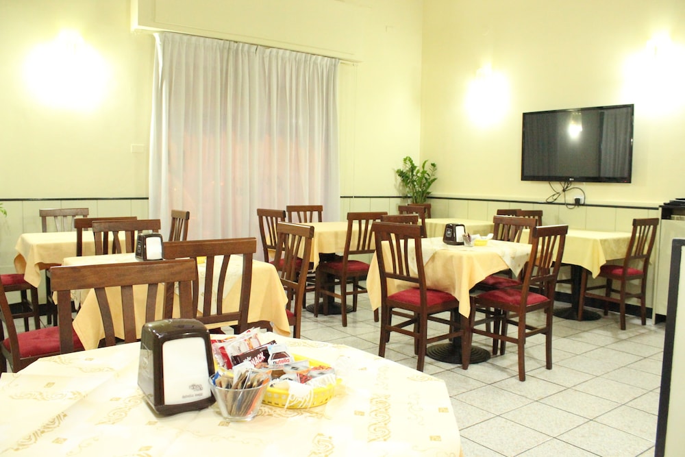 Hotel Europa Sesto San Giovanni 32/37