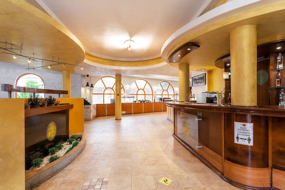 Sunrise Complex Hotel 3/50