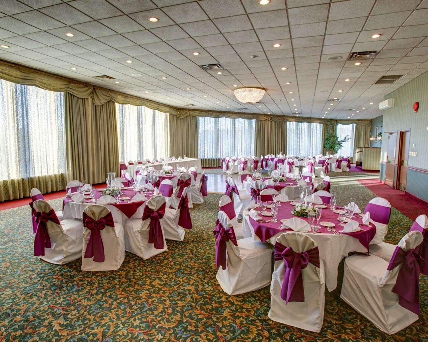 Comfort Inn Conference Center Pittsburgh Penn Hills 25/29