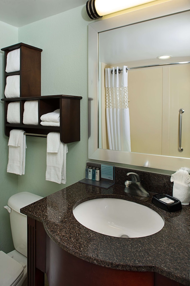 Hampton Inn Naples - Central 26/41
