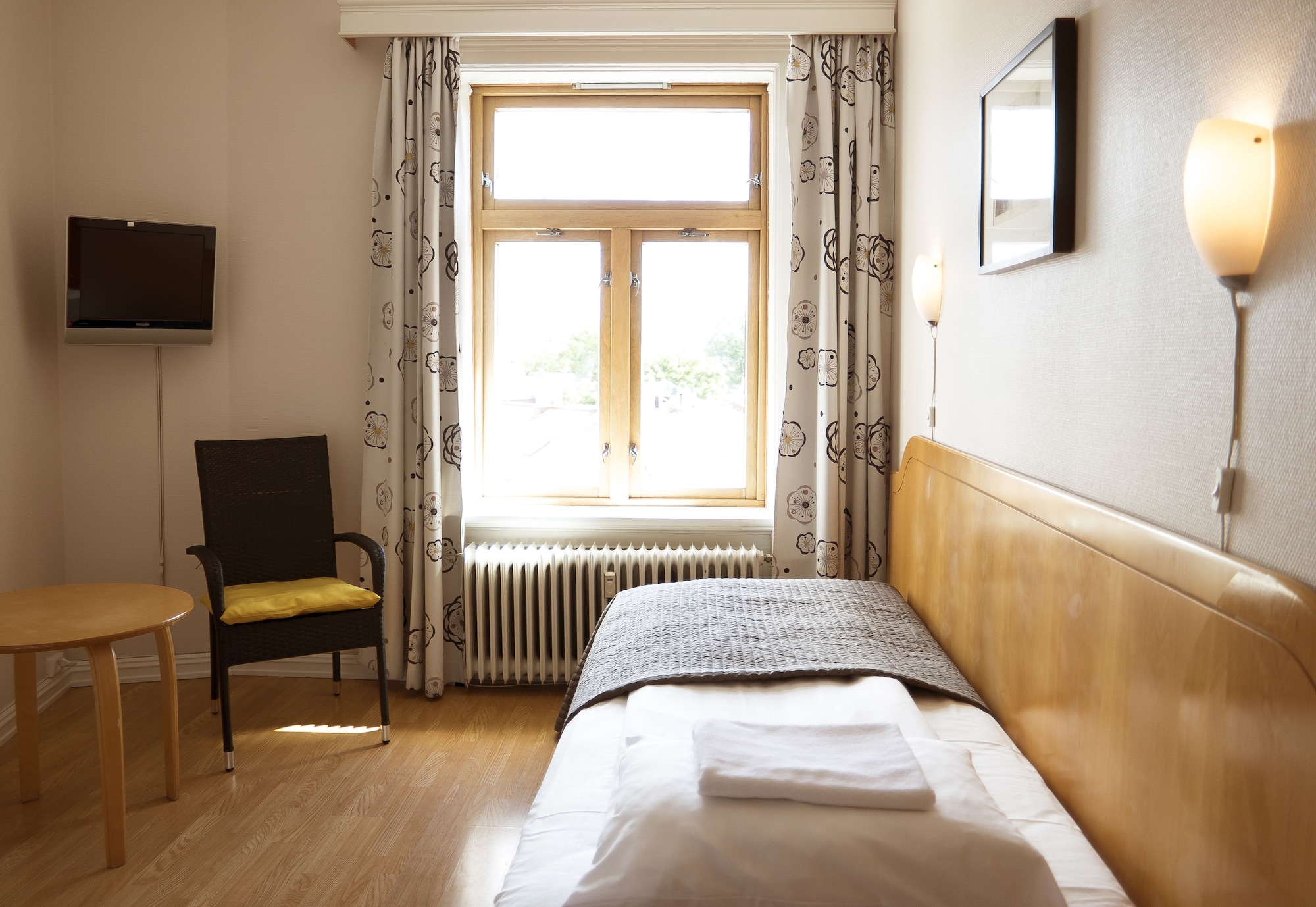 Superior, Single, Single Bed