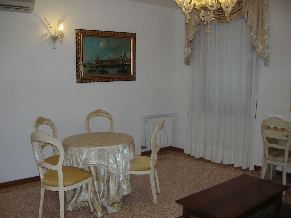 Orion Hotel 46/69