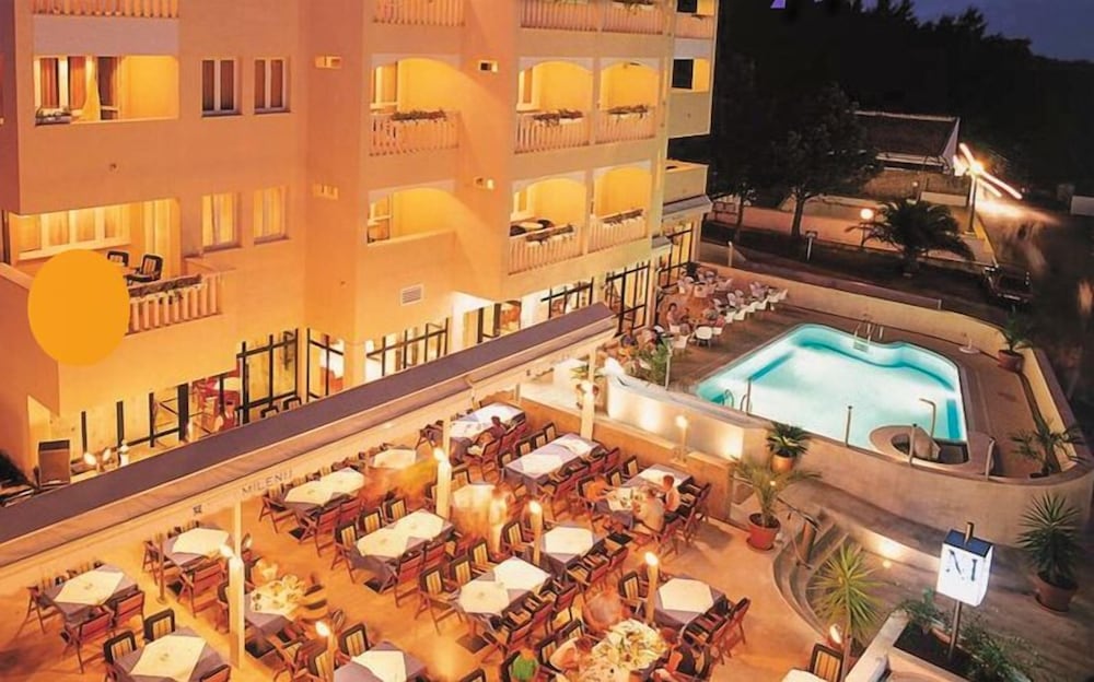 Aparthotel Milenij 17/40