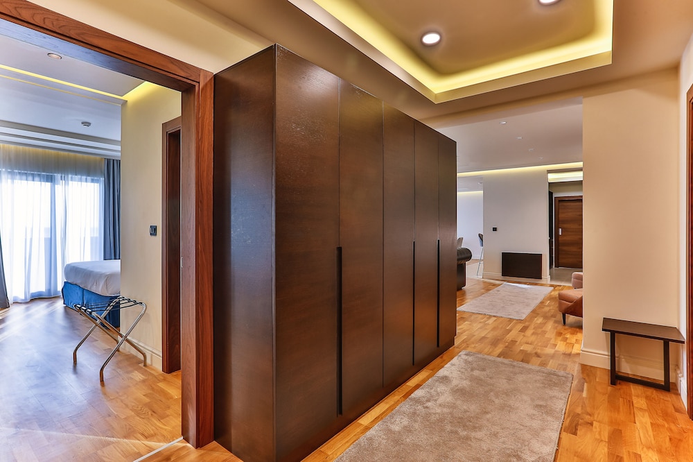 Lobby at CALIFORNIA by Aycon - Adults Only, Sveti Stefan