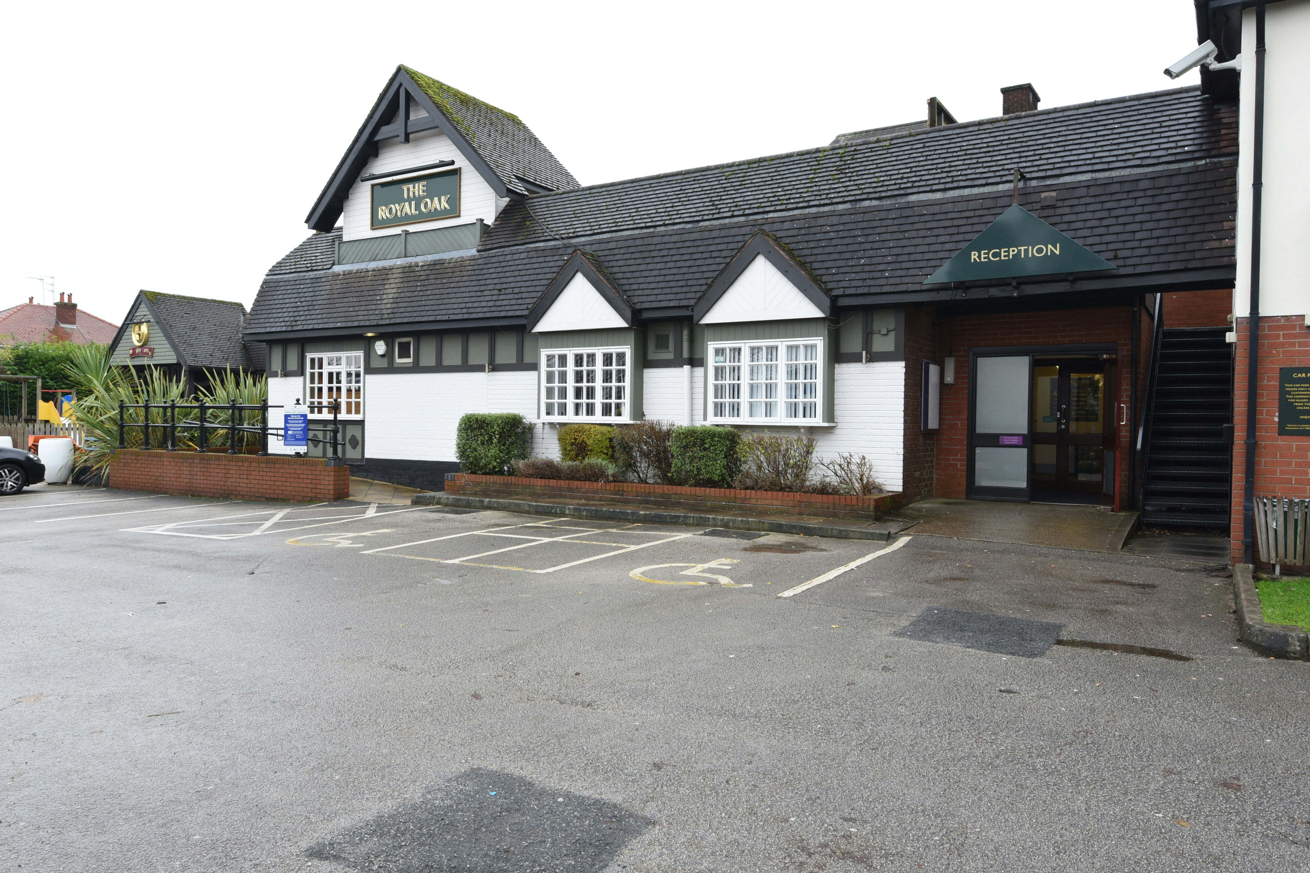 Royal Oak Hotel 24/31