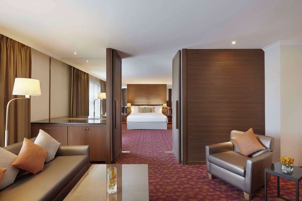 Dusit Princess Srinakarin Bangkok 35/69