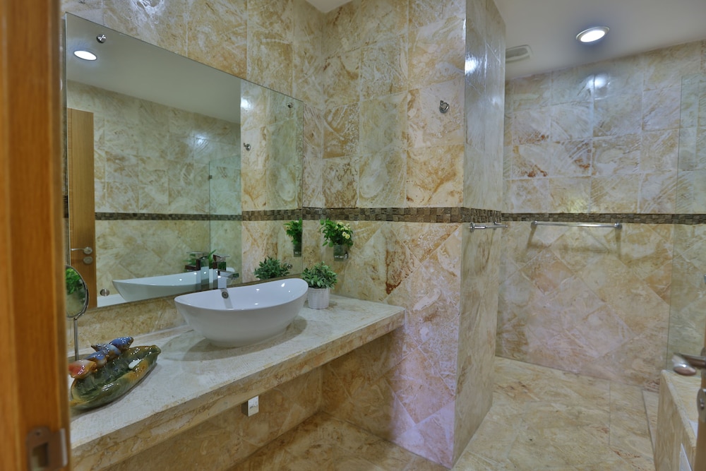 Sybaris Residences 45/50