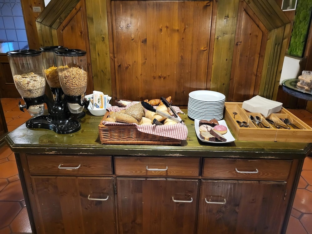 Historik Hotel Ochsen 16/25