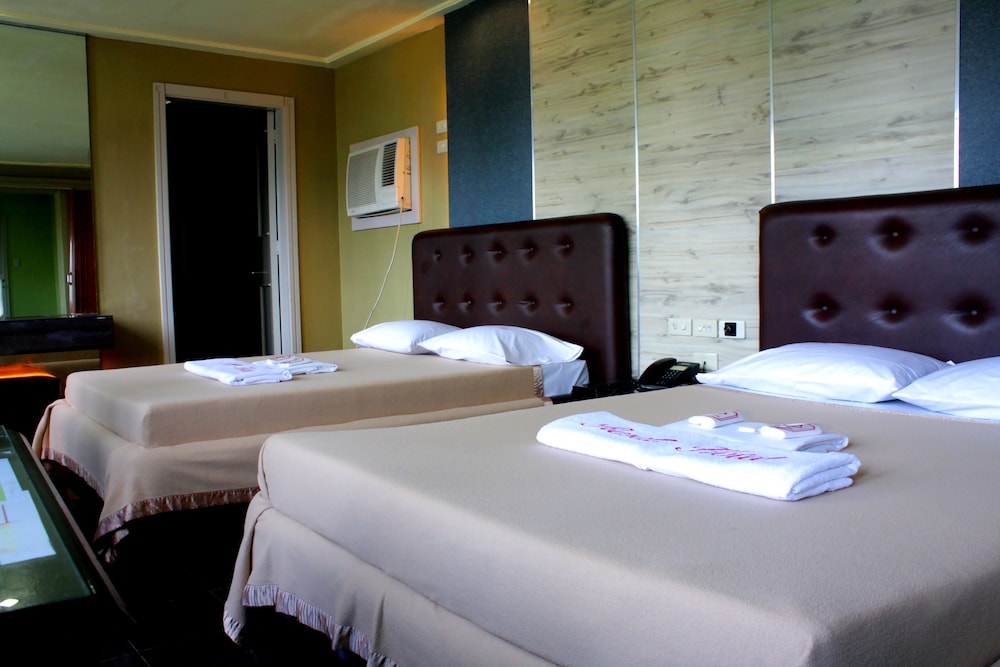 Jardin De Rosal Hotel 6/20
