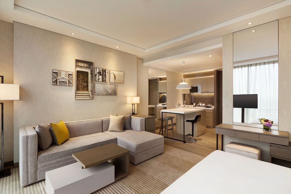 HYATT HOUSE SHANGHAI HONGQIAO CBD 38/66